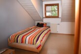 **Viel Platz** - 4,5 Zimmer-Wohnung im sonnigen Fronreute - Schlafen2