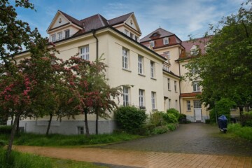 Zwei-Zim­mer-Woh­nung im Wel­fen­pa­lais von Wein­gar­ten mit TG-Stellplatz, 88250 Weingarten, Erdgeschosswohnung