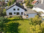 Gepflegtes Architektenhaus mit großem Grundstück in Mochenwangen - Luftbild