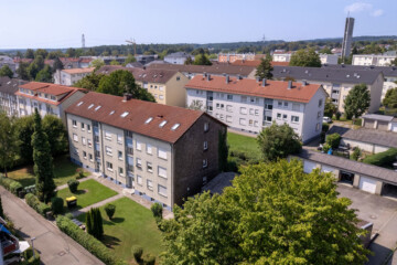 Sanie­rungs­ge­biet: 15-Fami­li­en­haus mit in Ravensburg-West, 88213 Ravensburg, Mehrfamilienhaus